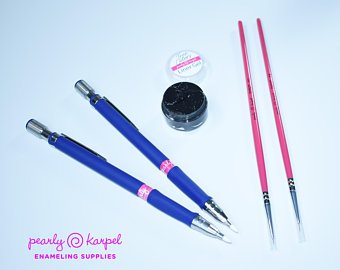 The Liner Gel Kit - great for adding details and contour - Lead free